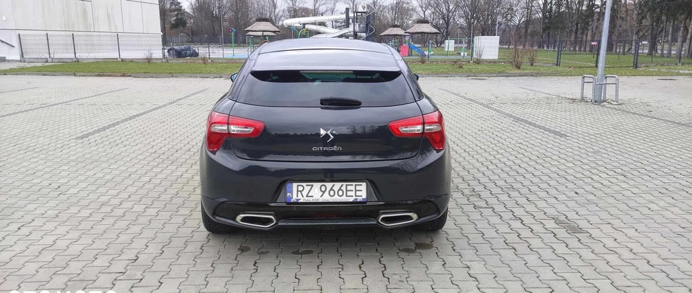 Citroen DS5 cena 44900 przebieg: 317000, rok produkcji 2012 z Sanok małe 79